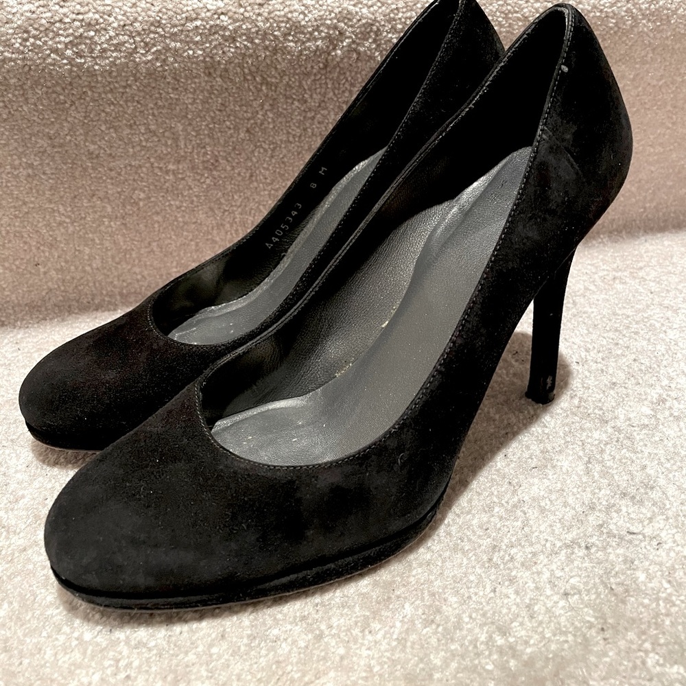 Stuart Weitzman Black Suede Pump Size 8